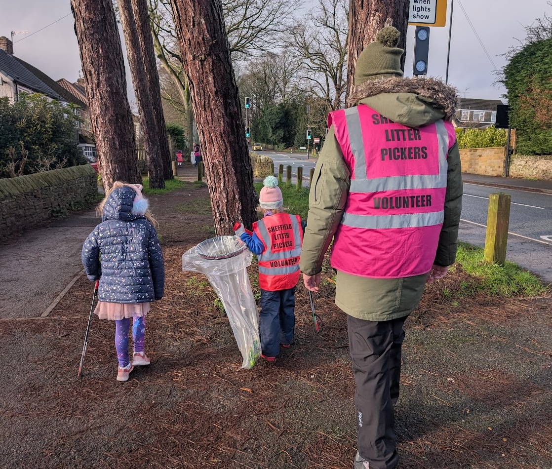 Sheffield Litter Pickers in Totley